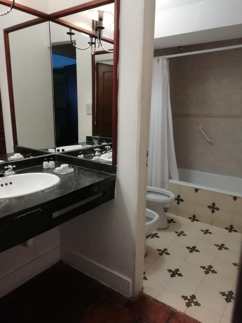 Las Moras Hotel 산 로렌소 외부 사진